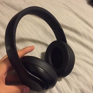 Like New Black Beats Studio 3